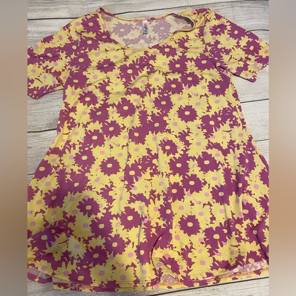 LuLaRoe Tops - 🌼Lularoe XL